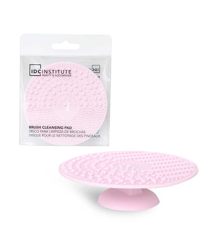 BROSSE TAPIS EN PLASTIQUE 2R