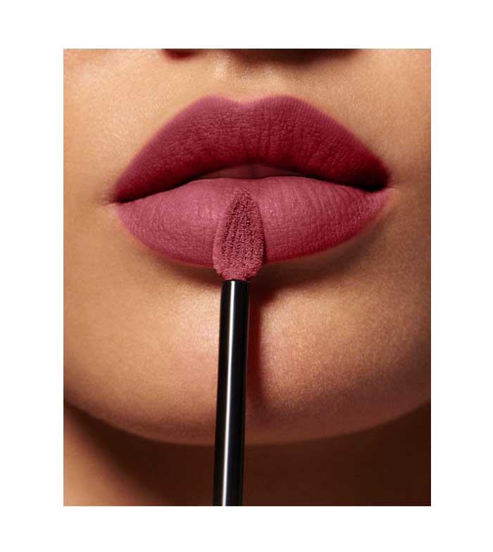 Acheter Loreal Paris - Rouge à lèvres liquide Rouge Signature - 135:  Admired | Maquibeauty