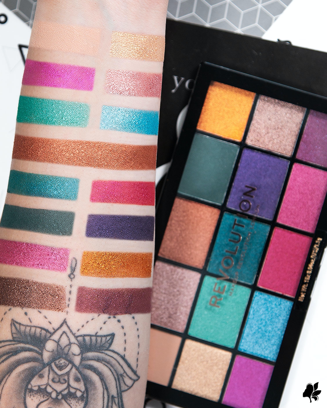 Acheter Revolution Palette De Fards A Paupieres Reloaded Jewelled Maquibeauty Acheter Revolution Palette De Fards A Paupieres Reloaded Jewelled Maquibeauty