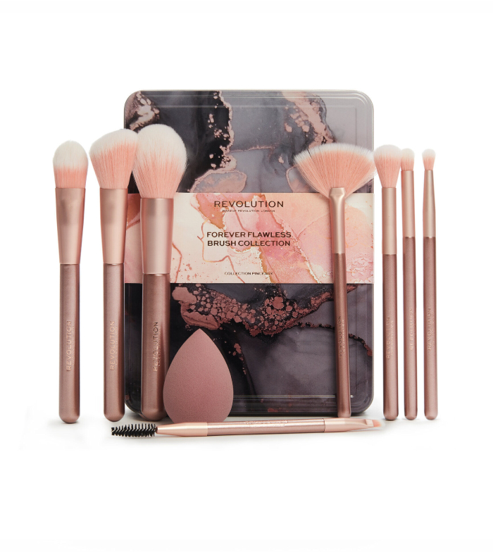https://www.maquibeauty.fr/images/productos/revolution-set-de-brochas-forever-flawless-1-64734.jpeg