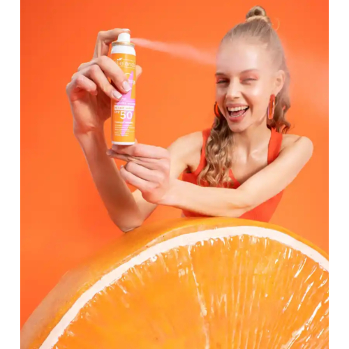 Bielenda - *Recharge* - Brume éclaircissante pour le visage SPF50