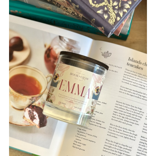 Book and Glow - *Austen* - Bougie végane au soja - Emma