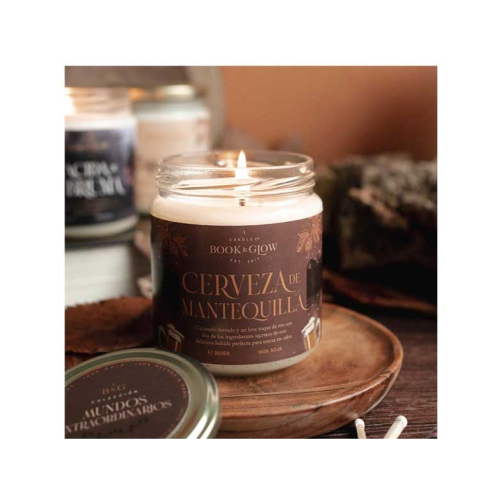 Book and Glow - *Mundos Extraordinarios* - Bougie de soja végétalienne - Bièraubeurre