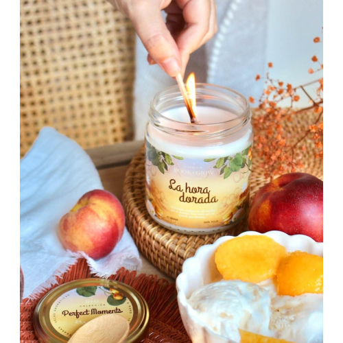 Book and Glow - *Perfect Moments* - Bougie de soja - La hora dorada