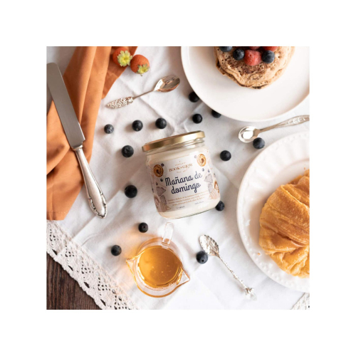 Book and Glow - *Perfect Moments* - Bougie de soja - Mañana de domingo