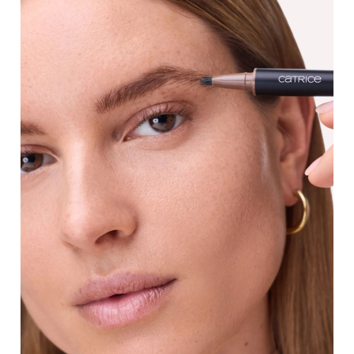 Catrice - Crayon à sourcils Feather Brow Filler Waterproof - 010: Ash Brown