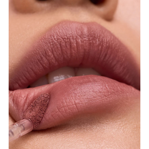 Catrice - *Glass Cloud* - Rouge à lèvres effet crème poudré Blur-Real Lip - C020: Blushed Reality