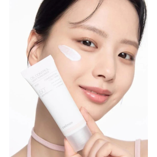 Celimax - *Oil Control* - Crème solaire visage Light Sunscreen SPF50+ PA++++