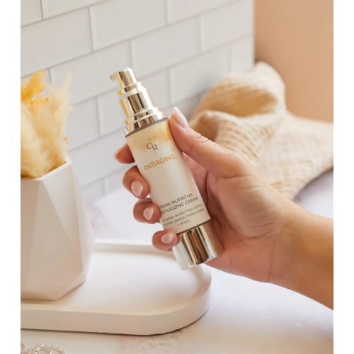 CR Cosmetics - *Antiaging* - Crème visage nourrissante au rétinol pur 0,25 %