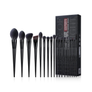 Eigshow - *King Knight* - Set de 19 pinceaux de maquillage - Witness the Rise