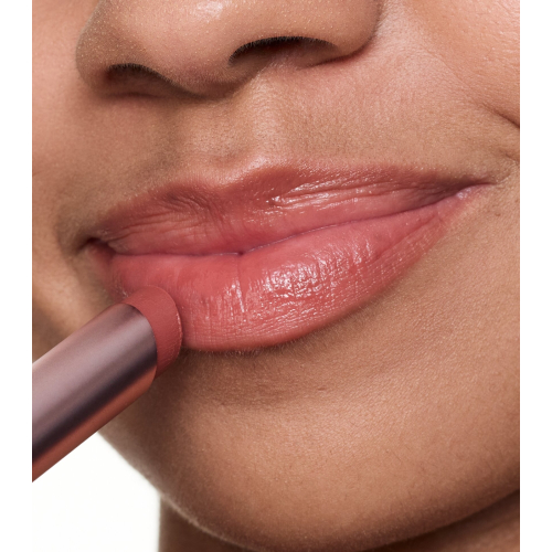 essence - Baume à lèvres Blur Soufflé - 01: Nude Beige
