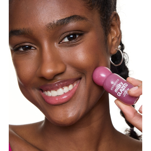 essence - Baume à lèvres Milky Glazed - 04: Berry Au Lait