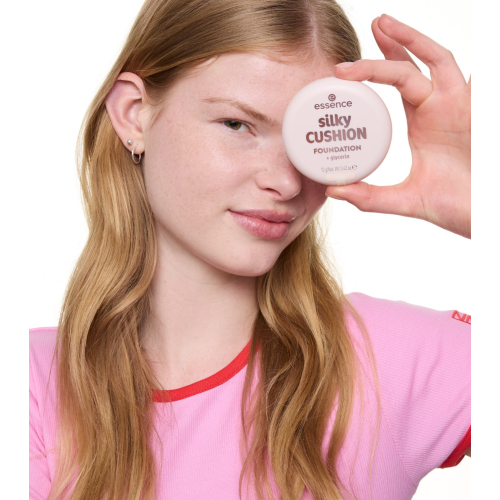 essence - Base de maquillage Silky Cushion -110