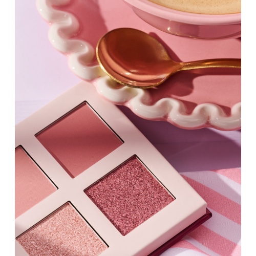 essence - *Book Lovers Club* - Palette de fards à paupières