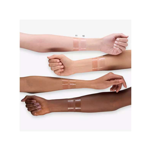 essence - Gloss repulpant  Extreme Shine - 11: Power of nude