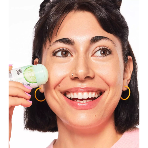 essence - *Hello, Good Stuff!* - Stick visage rafraîchissant et hydratant