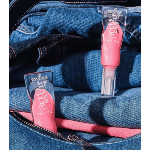 essence - *Jeans Club* - Gloss à lèvres