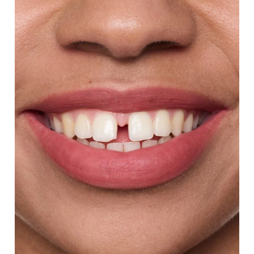 essence - Mousse labial Juicy Matte - 05: Gauzy Latte