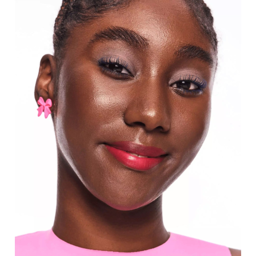 essence - Crayon à lèvres 8h Matte comfort - 18: Cherry On Top