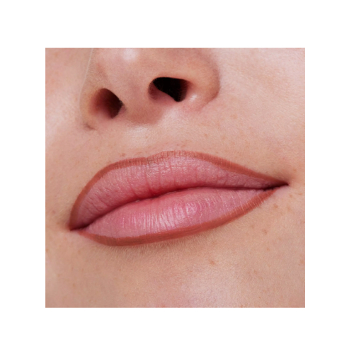 essence - Crayon à lèvres 8h Matte confort - 01: Cinnamon Spice