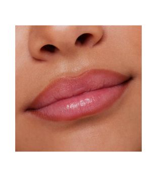 essence - Crayon à lèvres 8h Matte confort - 01: Cinnamon Spice