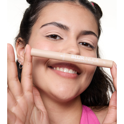 essence - Ombre à paupières en stick Blur Nude - 01: Vanilla Foam