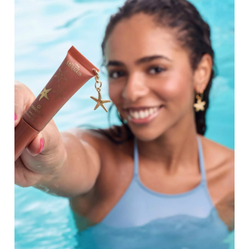 essence - *The Little Mermaid* - Gloss à lèvres aux peptides - 02: Seaside Romance