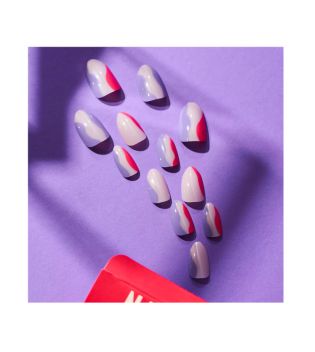 essence - Faux ongles Nails in Style - 13: Stay Wavy