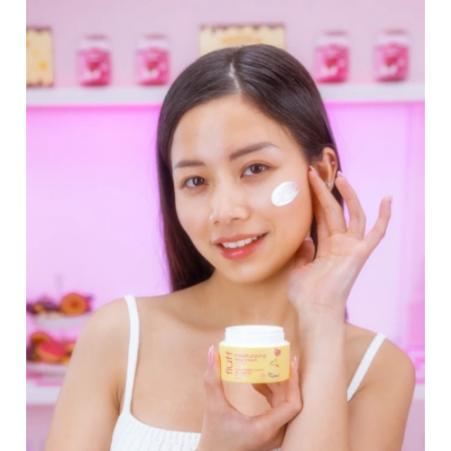 Fluff - Crème visage hydratante SPF50 PA+++ - Vanille