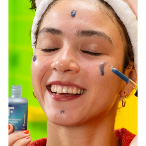 Freshly Cosmetics - Sérum exfoliant à l'acide mandélique Blue Radiance AHA Treatment