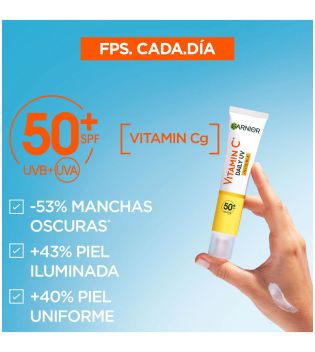Garnier - *Skin Active*  - Fluide quotidien anti-taches et anti-UV à la Vitamine C SPF50+ - Invisible