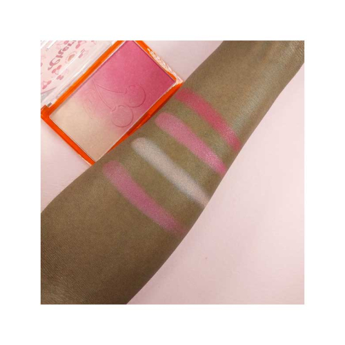 I Heart Revolution - Poudre Blush Ombre Blusher - Cherry