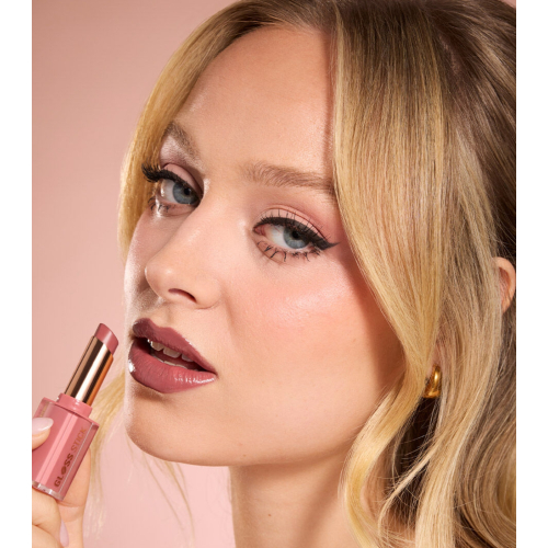 Makeup Revolution - Rouge à lèvres Pout Lip Gloss Stick - Creme Brulee Mauve