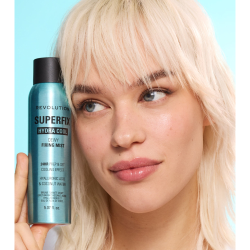 Makeup Revolution - Spray fixateur Superfix Hydra Cool