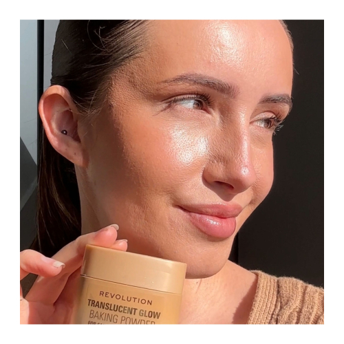 Makeup Revolution - Poudre libre pour baking Translucent Glow - Fair to Light