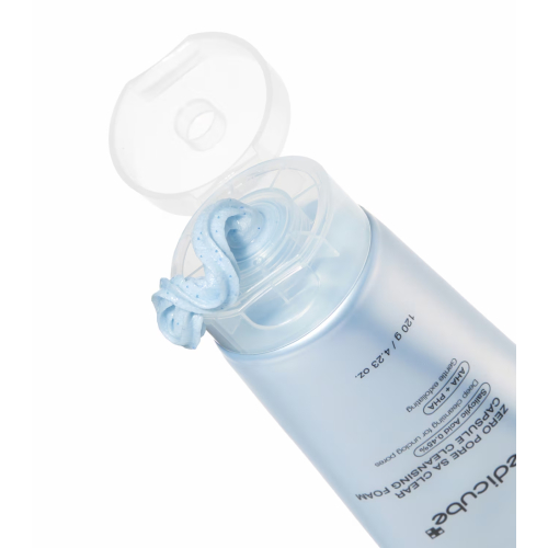 Medicube - *Zero Pore* - Nettoyant visage moussant exfoliant Clear Capsule