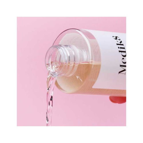 Medik8 - Toner exfoliant quotidien PHA avec activateur d'enzymes Press & Glow