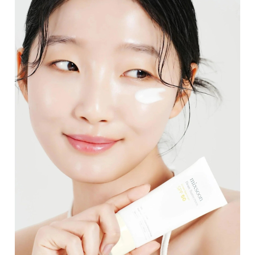Mixsoon - Crème solaire pour le visage Bean Sun Serum SPF50+ PA++++