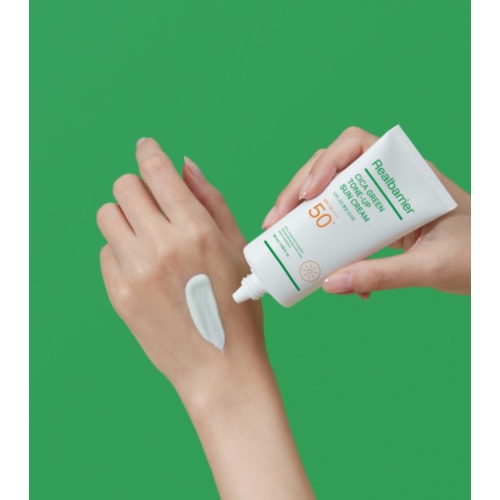 Real Barrier - Crème solaire à la Centella Asiatica CICA Green Tone-Up SPF 50 PA++++ - Peaux sensibles et rougies