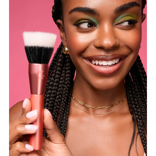 Real Techniques - Pinceau pour fond de teint Extra Big Stippling Brush - 260