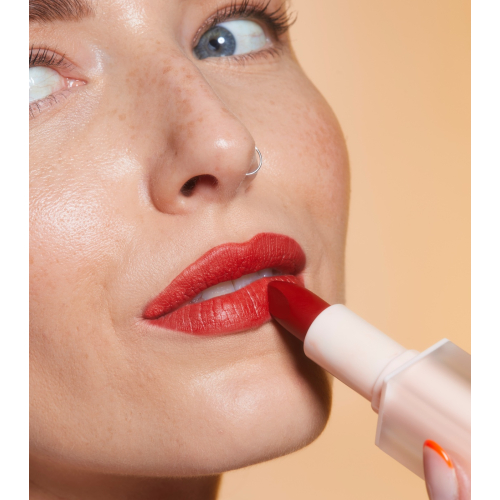 Revolution - Rouge à lèvres satiné Lip Allure Soft Satin - CEO Brick Red