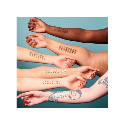 Revolution - Fond de teint Conceal & Define - F17.5