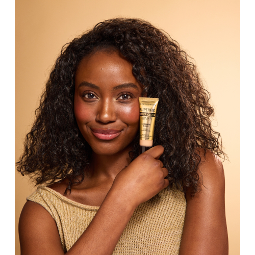 Revolution - Base de maquillage Superfix Super Glow