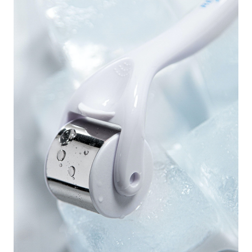 Revolution Skincare - Rouleau facial Hydro Bank Cooling Ice