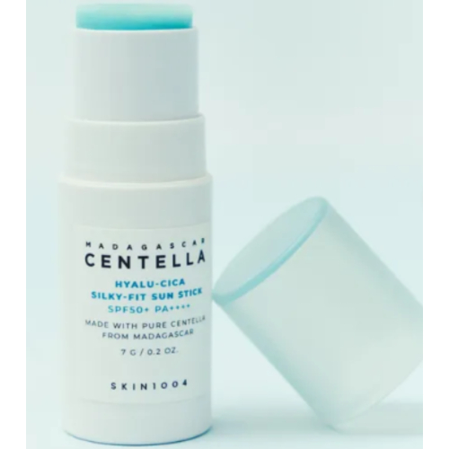 SKIN1004. - *Hyalu-Cica* - Stick de protection solaire pour le visage Silku-Fit SPF50+ PA++++ - Format voyage