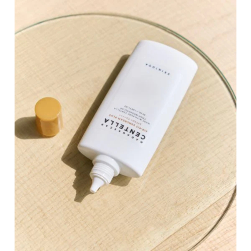 SKIN1004 - Crème solaire à la Centella Asiatica de Madagascar SPF50+ PA++++ Air-Fit