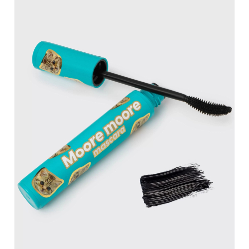 Vivienne Sabó - Mascara Moore Moore