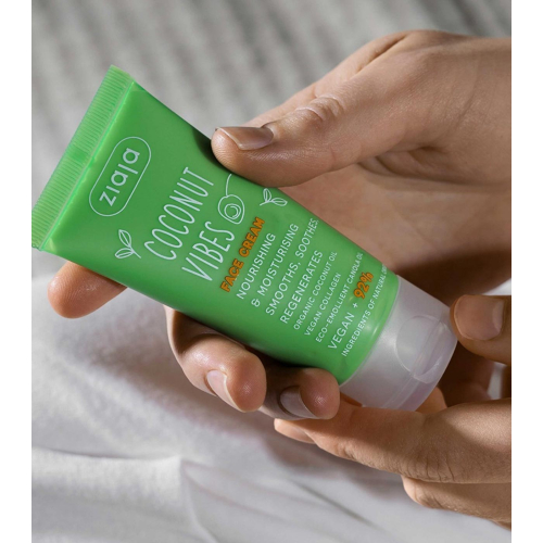 Ziaja - *Coconut and Orange Vibes* - Crème visage nourrissante aux notes de noix de coco